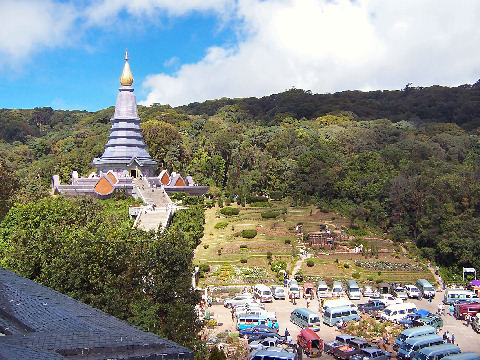พระมหาธาตุ นภพลภูมิสิริ